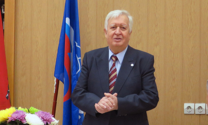 Президент Академии Медико-Технических Наук Леонов Борис Иванович